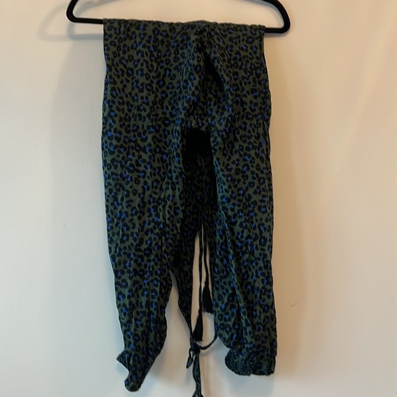 Leopard Halter Jumpsuit - Picture 6 of 6